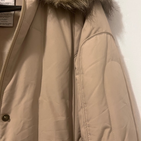 Excellent Condition, new winter jacket - Picture 5 of 8